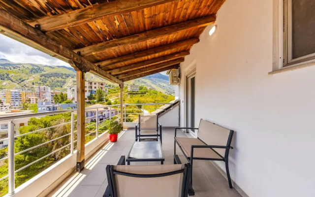 Hillside Apartment Gjirokast r