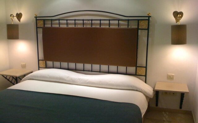 Suites hotel les charmilles & spa