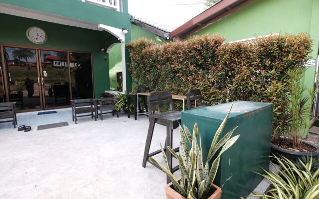 Wayla Hostel - Adults Only