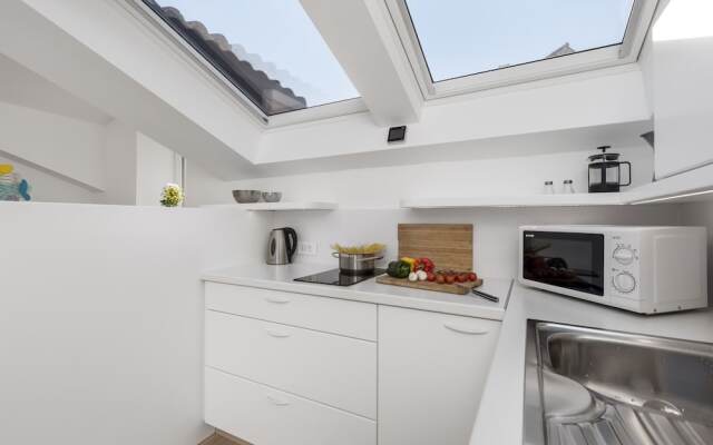 Beautiful Apartment House On The Seaside