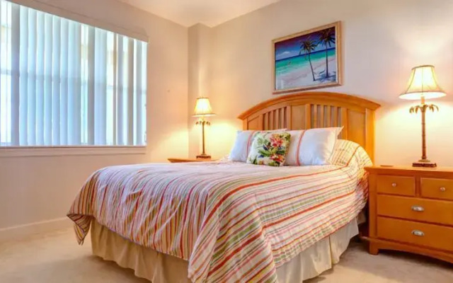 Surf Club II 305