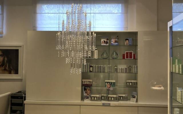Sandton Skye Suite 604