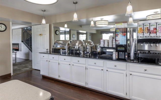 Best Western Parkside Inn