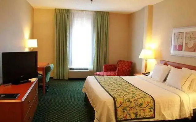 Fairfield Inn & Suites Toledo North