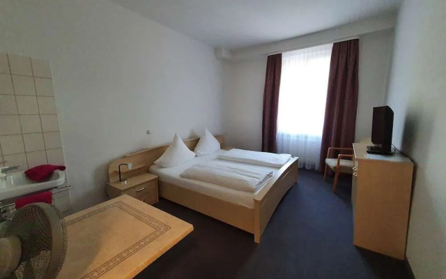 Hotel Neuenburger Hof