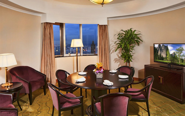 Renaissance Shenzhen Luohu Hotel