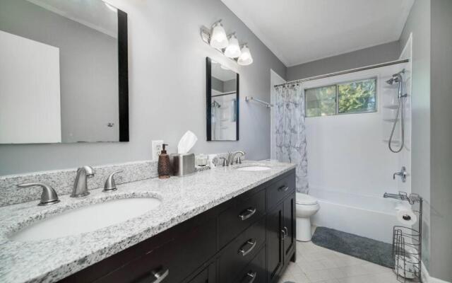 Mid -city Serenity, Huntsvilles Finest