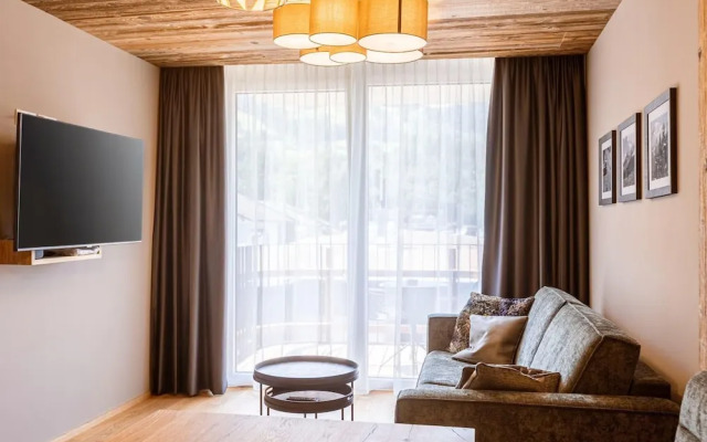 Modern Holiday Apartment With Balcony in Fugen