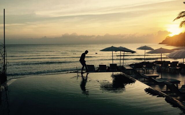 Nern Chalet Beachfront Hotel