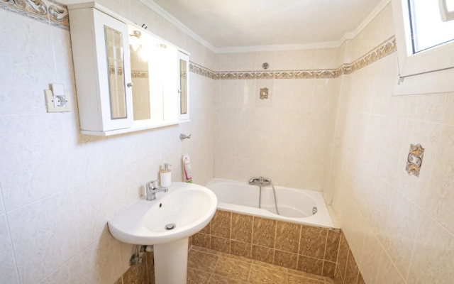 Marisol House by Rentalspro