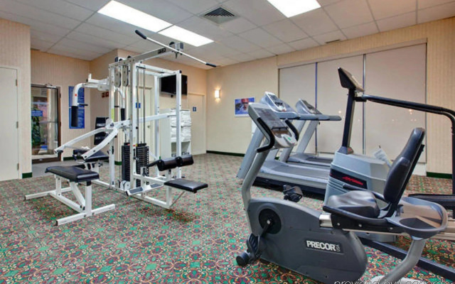 Holiday Inn Montreal Longueuil by IHG