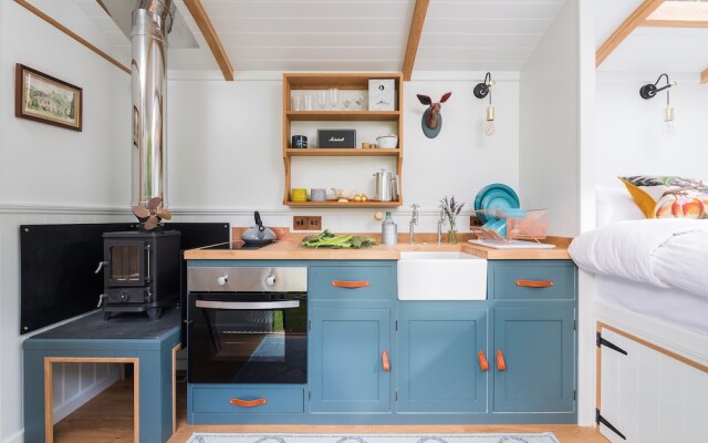 The Wriggly Tin & Baa Spa at Tregoose Old Mill