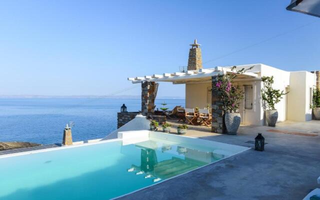 VILLA BEAUTIFIS in Kea, 4BDR/7prs, pool, seaview