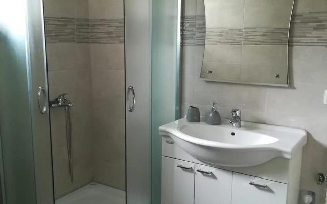 Apartments with a parking space Seget Vranjica, Trogir - 5966