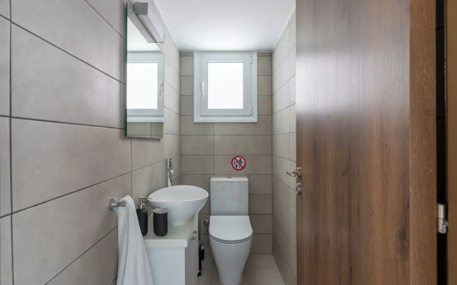 Arty Haven Spacious 3BR House in Larnaca