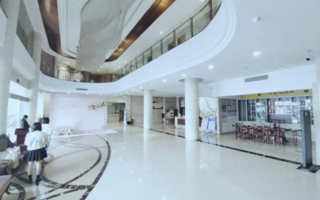 San Tos Hotel