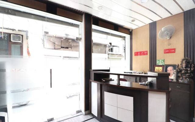 OYO 14985 Hotel S K