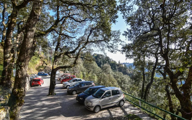 Dhanlaxmi Apartments