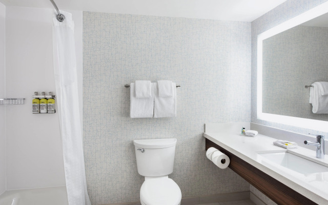 Holiday Inn Express & Suites Saskatoon by IHG