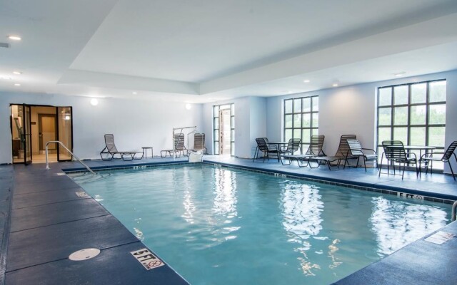 Comfort Inn & Suites