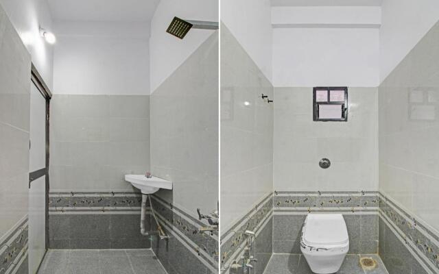 OYO Raj Hotel