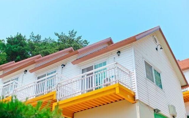 Seongmodosky Port Pension