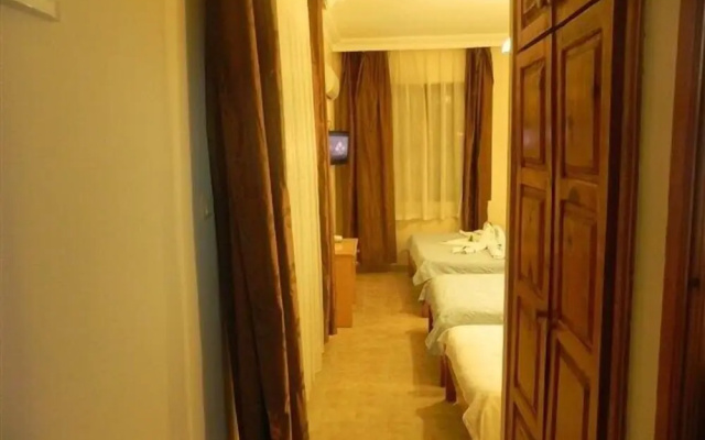 Star Hotel
