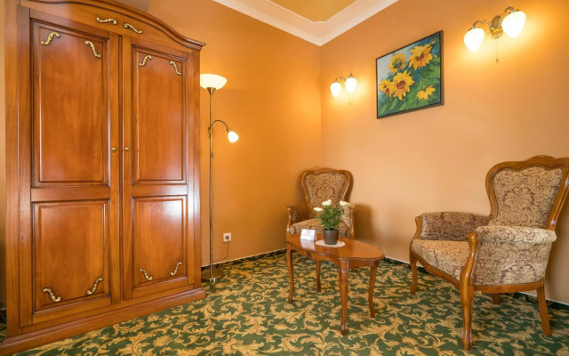 Studio One Accommodation Suites