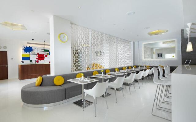 Luna2 Seminyak Bali