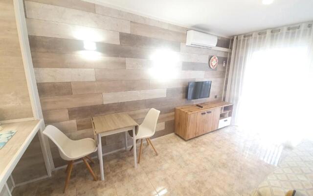 Salou .Novelty1...primera linia de mar ...