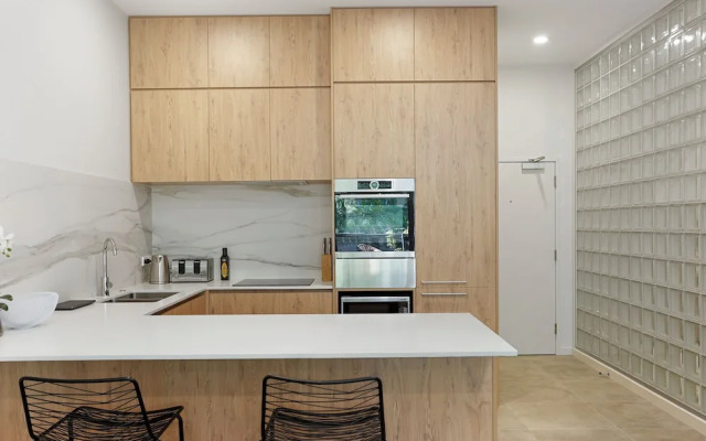 Hobson Quay Apartments by Urban Rest