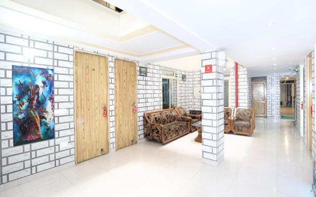 OYO 5956 Hotel Continental Inn 42