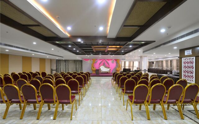 OYO 897 Hotel Surabhi Elite
