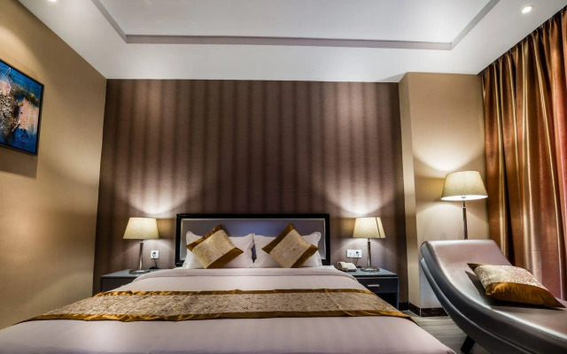 The Litz Hotel & Suites