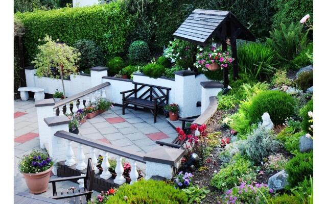 Number Nine Luxury Bed and Breakfast