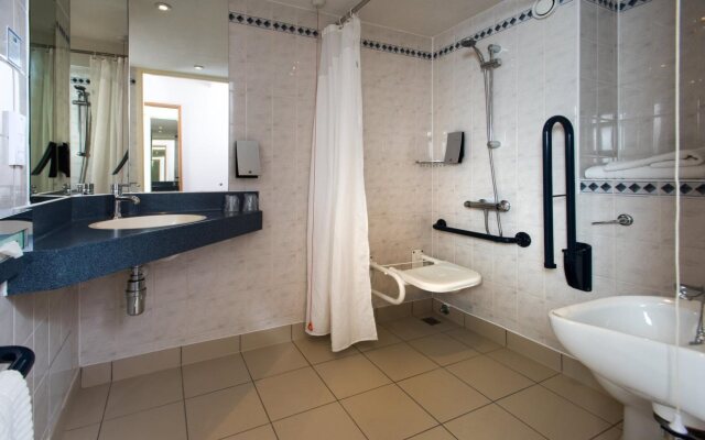 Holiday Inn Express London-Wimbledon-South