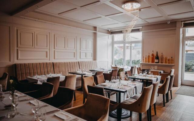 Artis Boutique Hotel