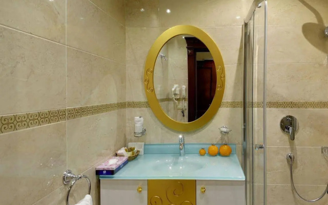 The Magnaura Palace Hotel