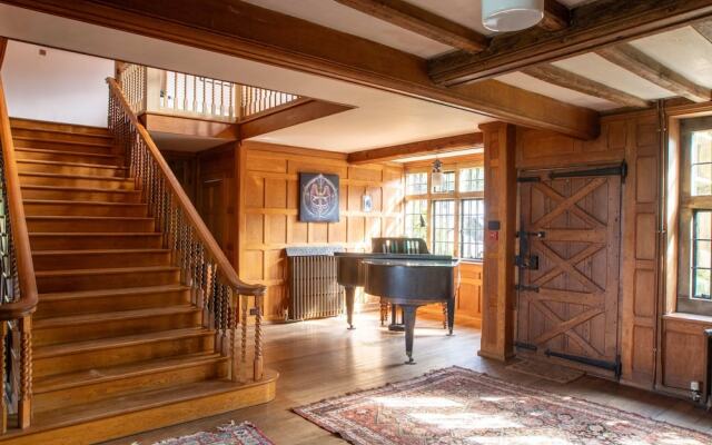 Large Country House in Ashdown Forest