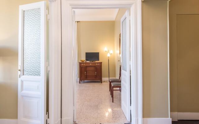 RSH Trastevere Bright Enchanting Apartment