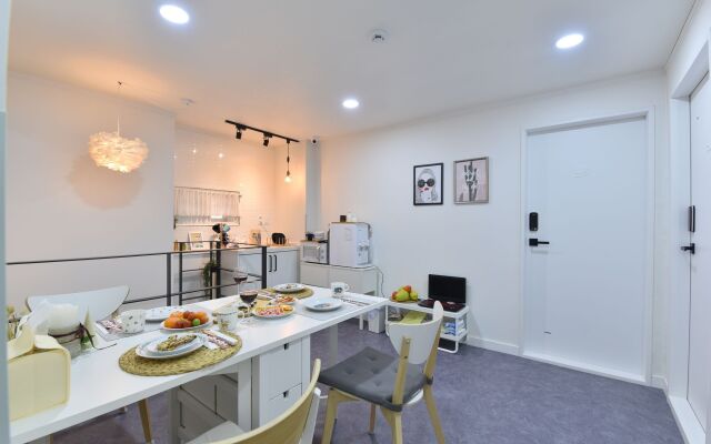 Mono House Hongdae 5