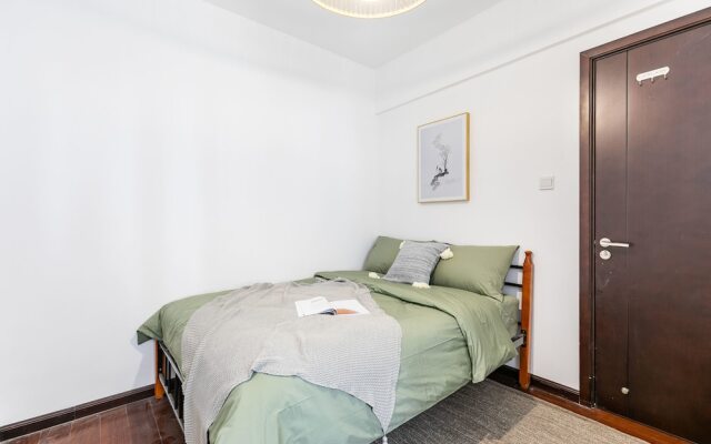 Locals Boutique Apartment Huafa Plaza 27