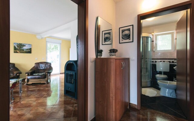 Beautiful Home in Kanfanar With Wifi and 2 Bedrooms