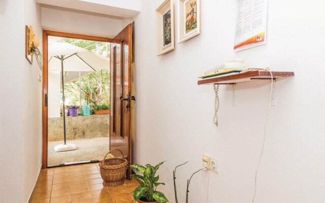 Awesome Apartment in Barbat-rab With 3 Bedrooms and Wifi