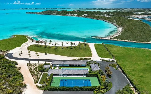 Oceanfront Penthouse Hot Tub Daily Cabana