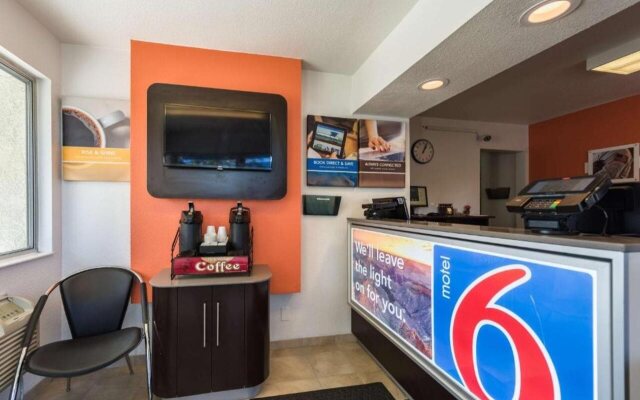 Motel 6-Reno, NV - Virginia Plumb