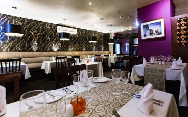 Cape Town Lodge Hotel
