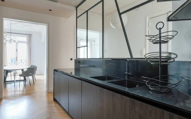 Elegant Apartment - 2br/4p - Arc de Triomphe