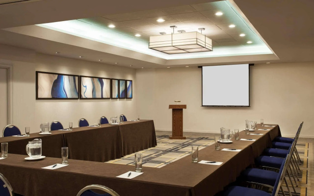 Sheraton Lincoln Harbor Hotel