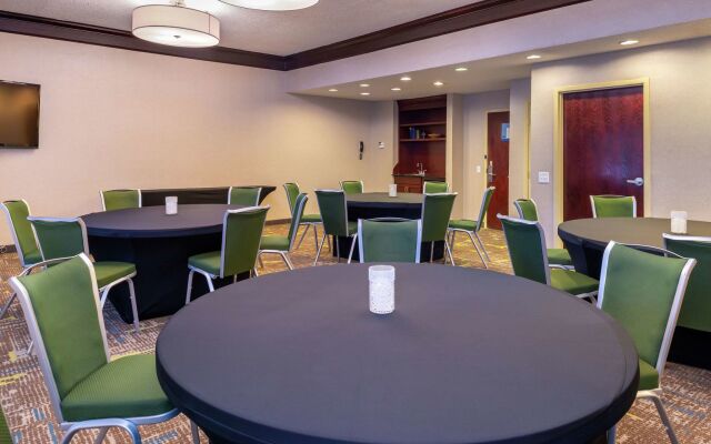 Hampton Inn Greensboro-Airport